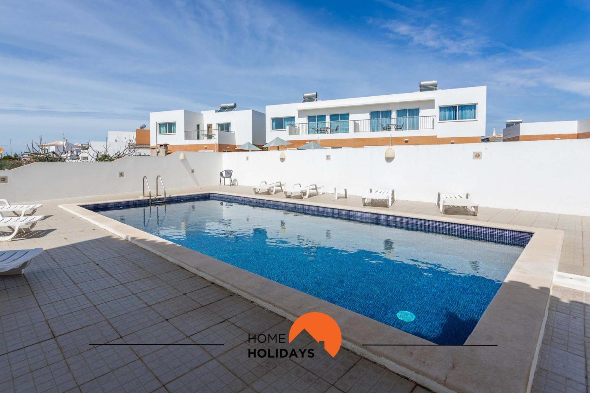 #134 Dias 2 By Holidays